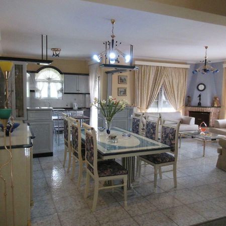 ליטוחורון Toula Apartment מראה חיצוני תמונה